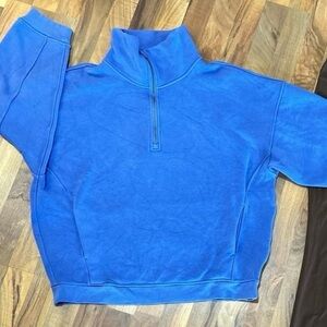 Lululemon blue half zip